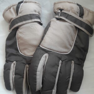 GUANTES GRISES